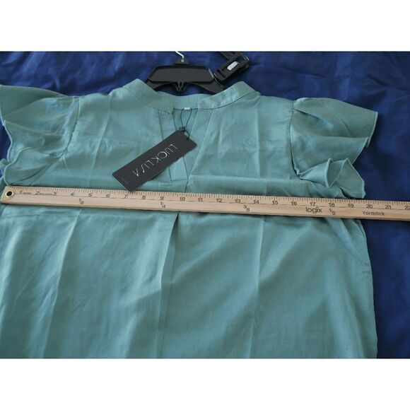 Lucklisa Turquoise Flutter-Sleeve V-Neck Top M #1643-A6 - Picture 4 of 7